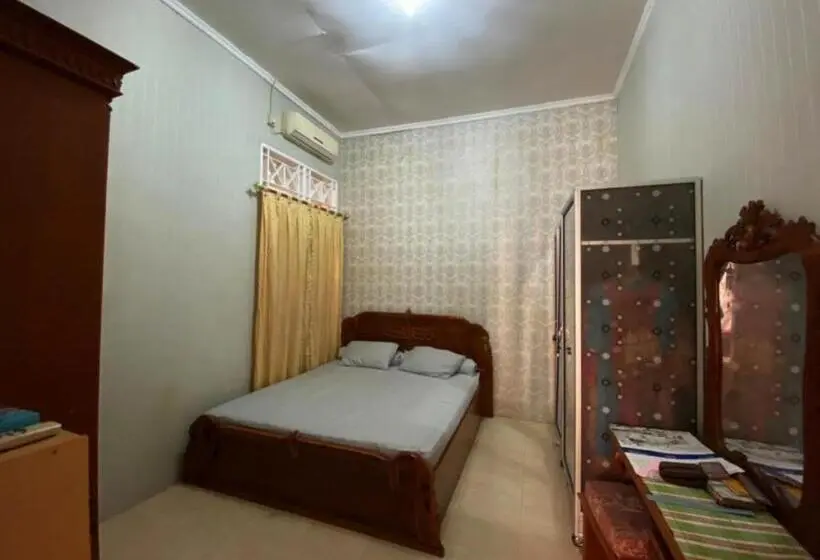 Deluxe-huone, Oyo 93292 Raudhatul Husna Homestay Syariah