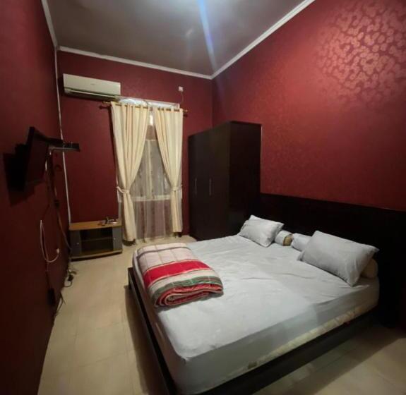 غرفة ديلوكس, Oyo 93292 Raudhatul Husna Homestay Syariah