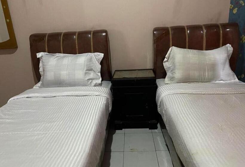 غرفة ديلوكس, Oyo 93292 Raudhatul Husna Homestay Syariah