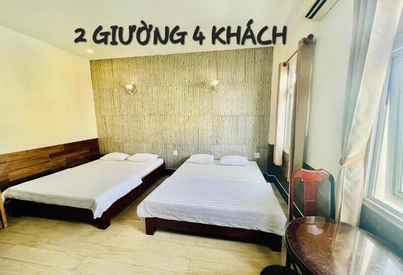 四人标准间, Ruby Kim Yến