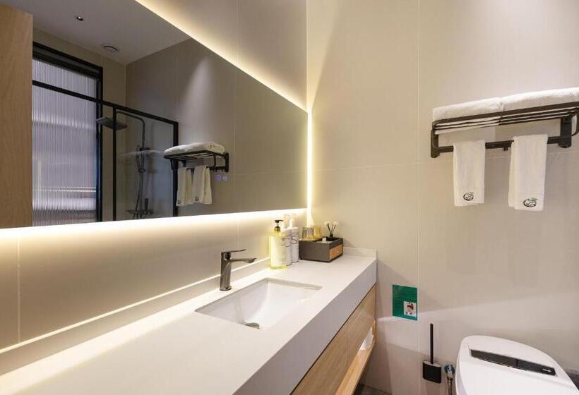 コンフォートルーム, Xishu Garden Inn   Travel Agency Service   Car Rent Service   English Speaking