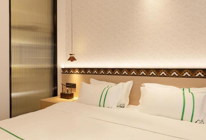 コンフォートルーム, Xishu Garden Inn   Travel Agency Service   Car Rent Service   English Speaking