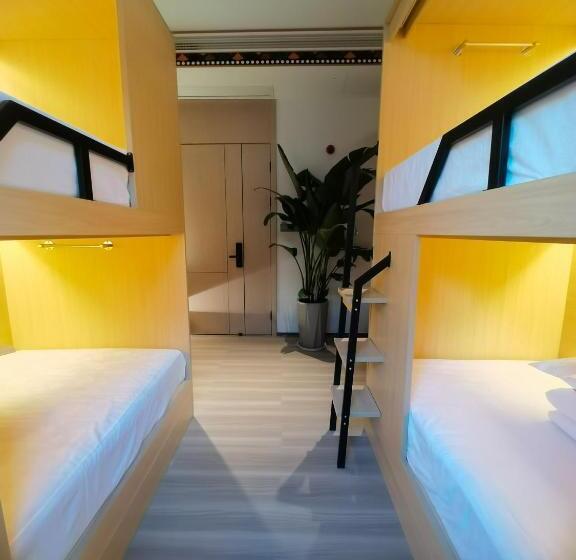 ルームシェアのワンベッド, Xishu Garden Inn   Travel Agency Service   Car Rent Service   English Speaking