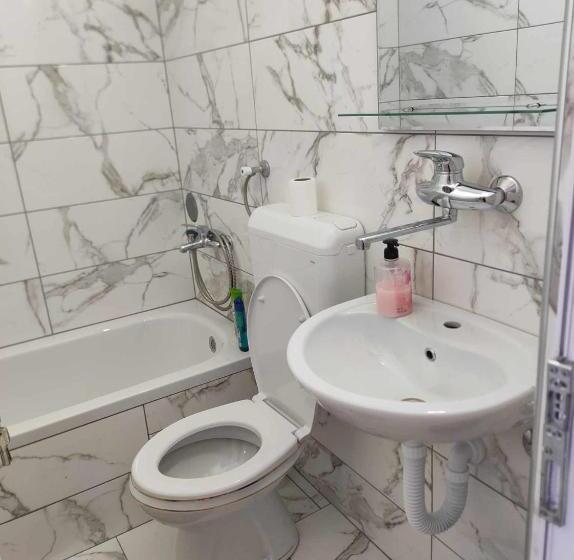 اتاق استاندارد یک نفره, Motel Bi