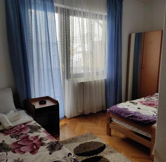 اتاق استاندارد یک نفره, Motel Bi