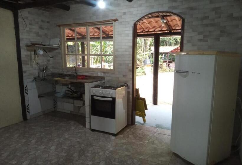 スタンダード4人部屋, Pacífico Hostel E Flats Trindade