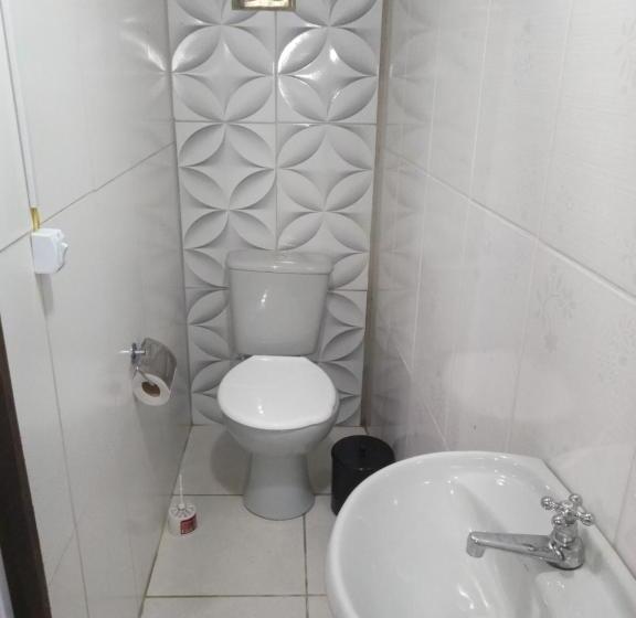 スタンダード4人部屋, Pacífico Hostel E Flats Trindade