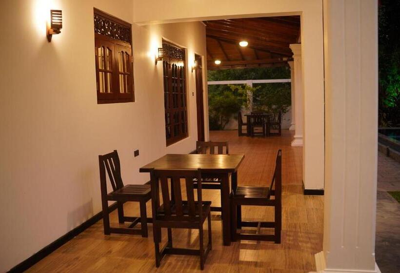 Номер Стандарт, Araliya Pool House