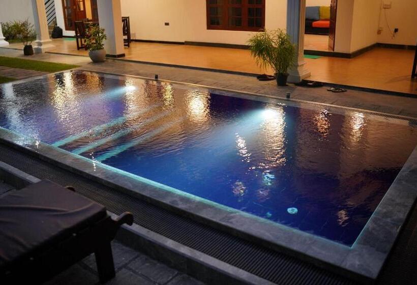 Номер Стандарт, Araliya Pool House