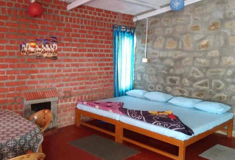 اتاق خانوادگی با چشمانداز کوه, Le Cozy Huts