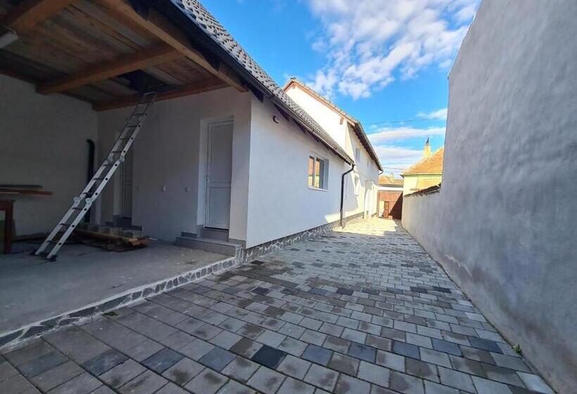 غرفة قياسية سرير كينج, Margareta S House