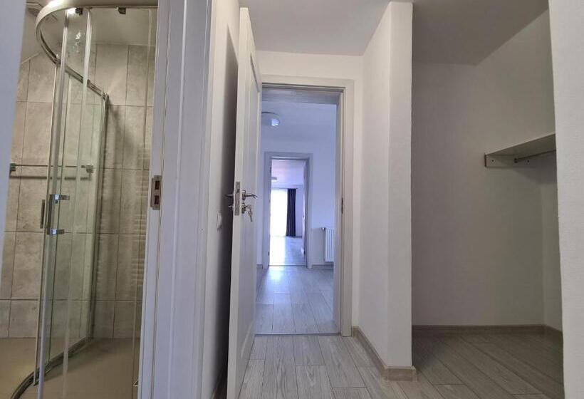 غرفة قياسية سرير كينج, Margareta S House