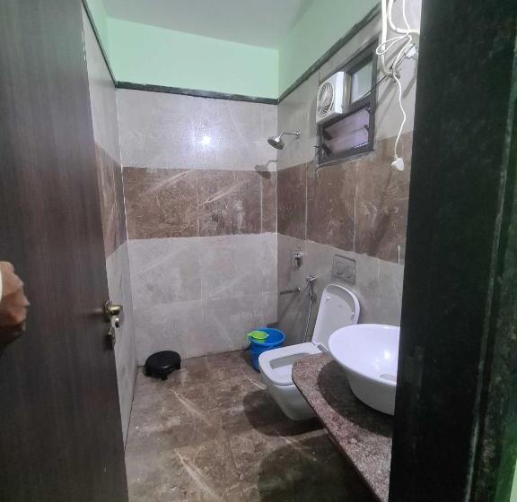 غرفة كلاسيكية ثلاثية, Spot On Hotel Pragya 4