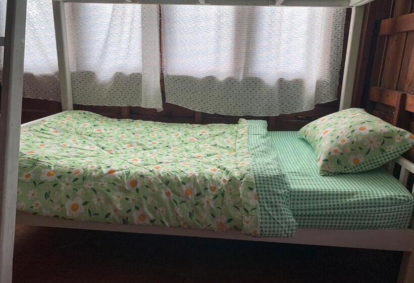 Cama em Quarto Compartilhado, Yor Song Hostel