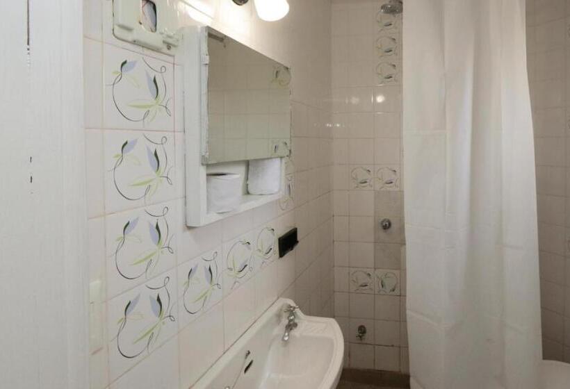 Standardzimmer, Surprise