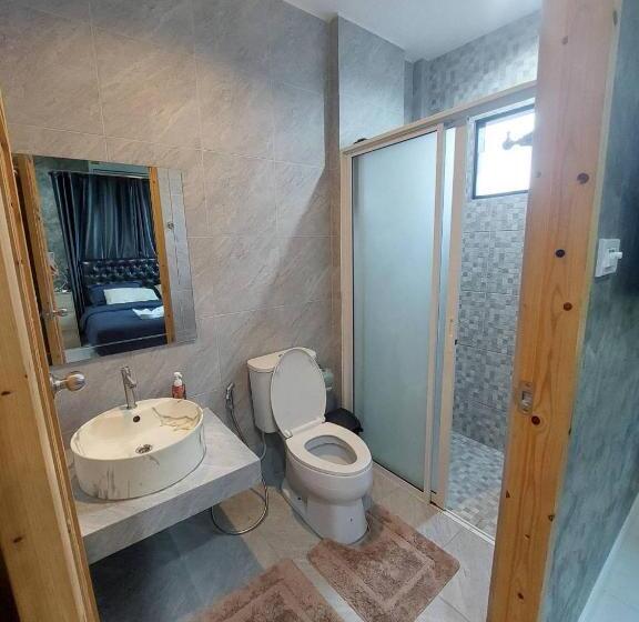 스탠다드 트리플 룸, Baan Pak Arom Resort Chanthaburi