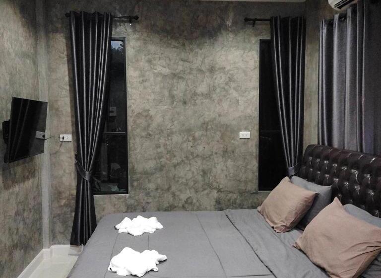 스탠다드 트리플 룸, Baan Pak Arom Resort Chanthaburi