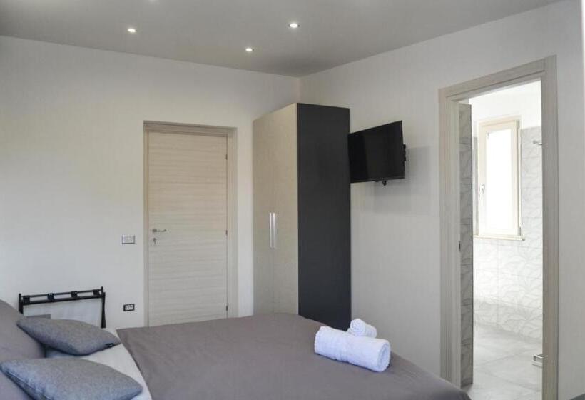 4인용 스탠다드 룸, Home Pacifico