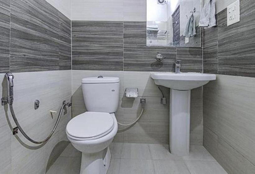 Quarto Deluxe, Fabhotel Cp Palace Race Course