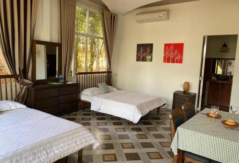 اتاق خانوادگی, Bình An Village