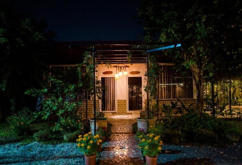 اتاق خانوادگی, Bình An Village