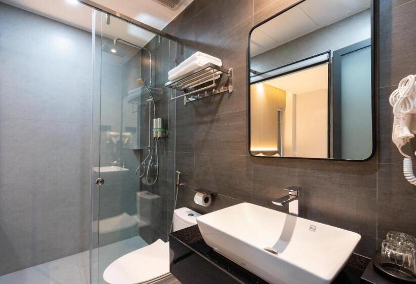 اتاق استاندارد, Cát Anh