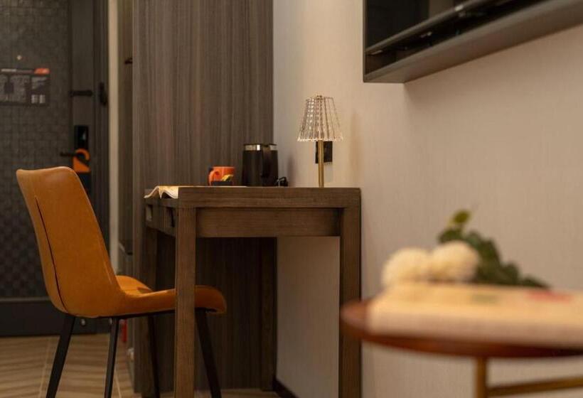 Номер Deluxe, Foshan Lushan