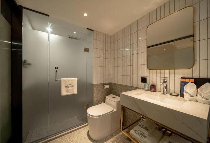 Номер Deluxe, Foshan Lushan