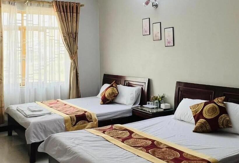 اتاق لوکس خانوادگی, Thanh Ha