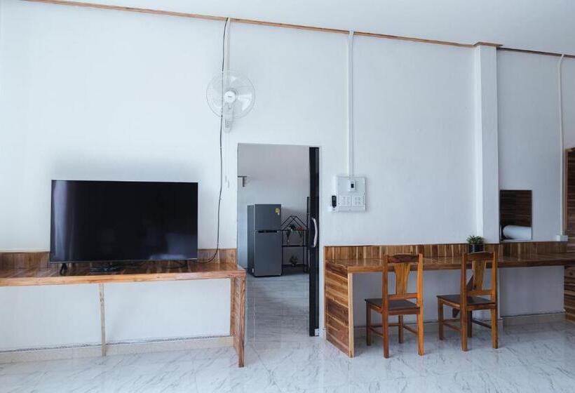 جناح سرير كينج, Tulip