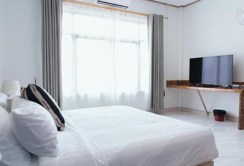 جناح سرير كينج, Tulip