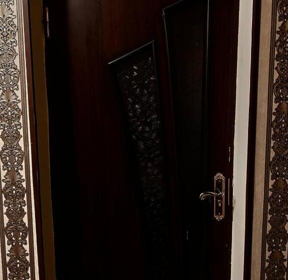 سرير فى غرفة مشتركه, Karakalpak Travel