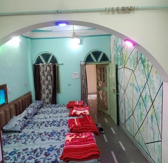 غرفة عائلية, Shree Shiv Tara Guest House