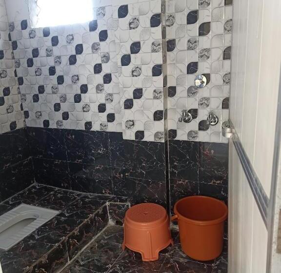 غرفة قياسية سرير كينج, Shree Shiv Tara Guest House