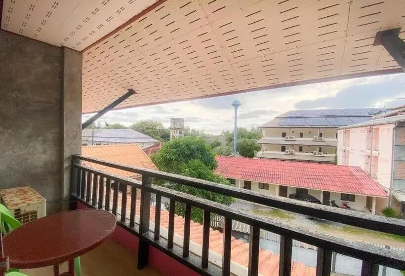ファミリールーム, Lanesra Apartment