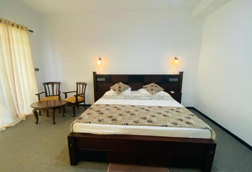 Номер Deluxe, River Park Hotel   Hikkaduwa