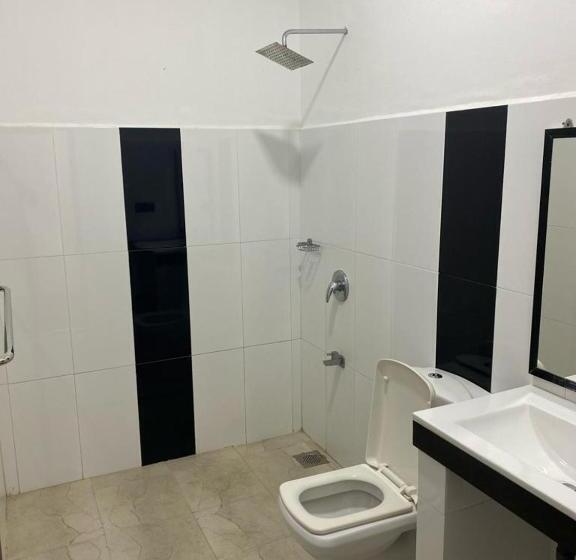 디럭스 룸, River Park Hotel   Hikkaduwa