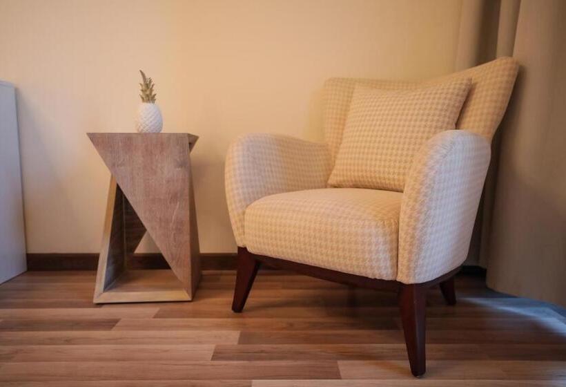 Стандартный Номер Кровать Кинг, The Zen Wellness Resort