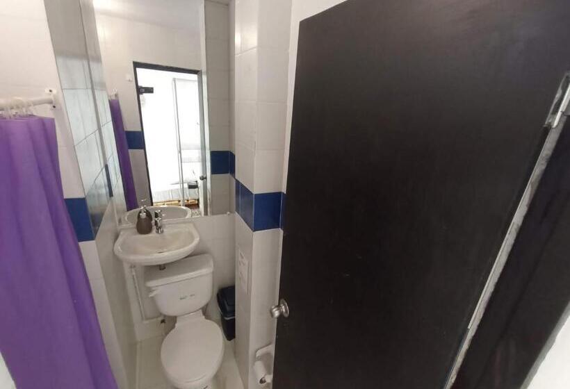Standard Yhden Hengen Huone, Casa Tamarindo