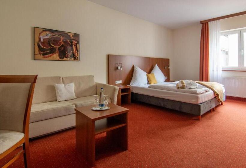 Quarto Deluxe, Das Kleine Amts