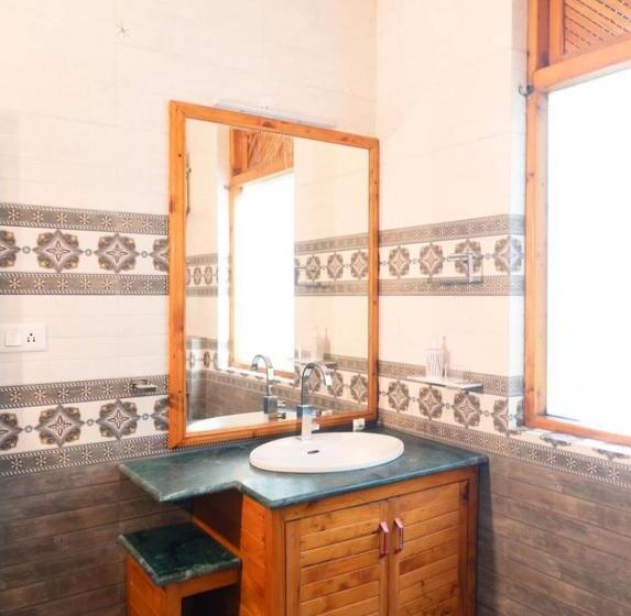 اتاق استاندارد با چشمانداز کوهستان, Elegance Retreat Manali Luxury Boutique Stay