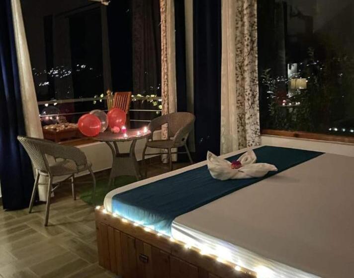 اتاق استاندارد با بالکن, Elegance Retreat Manali Luxury Boutique Stay