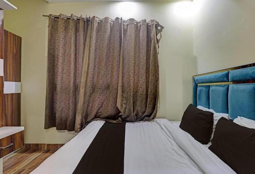 Triple Classic Room, Oyo Miraaz