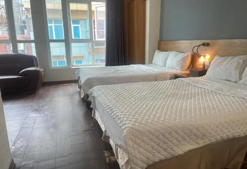 اتاق استاندارد چهار تخته, Thủy Tú