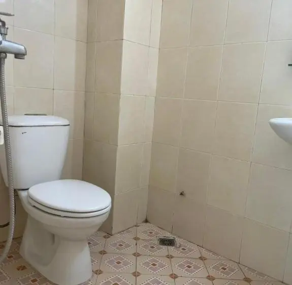 اتاق لوکس, Thủy Tú