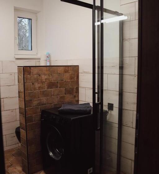 شقة غرفة واحدة, Iq Apartments