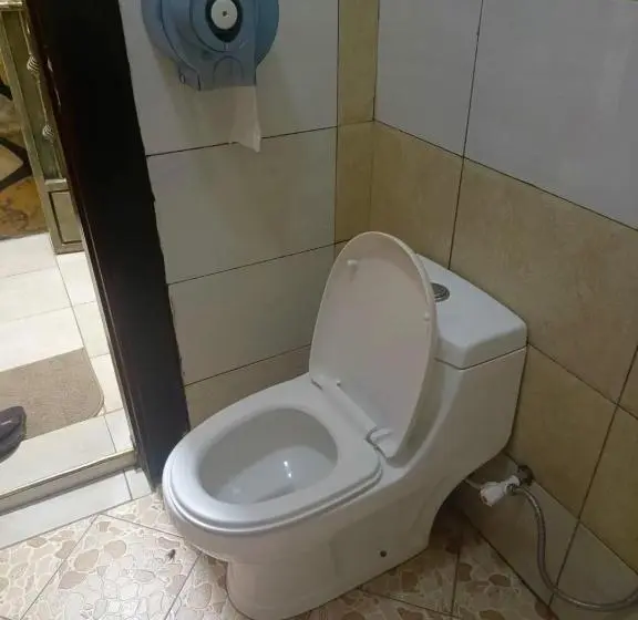 اتاق استاندارد یک نفره, Oasis Hotel And Guest House. Voi