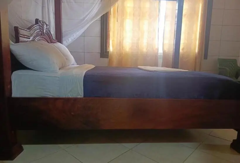 اتاق اکونومی, Oasis Hotel And Guest House. Voi