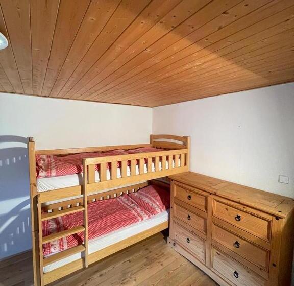 غرفة قياسية رباعية, Chalupa Hejmovka