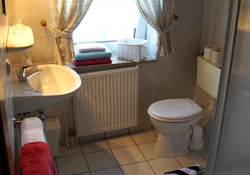 标准间, Hirschhof Hildebrandt